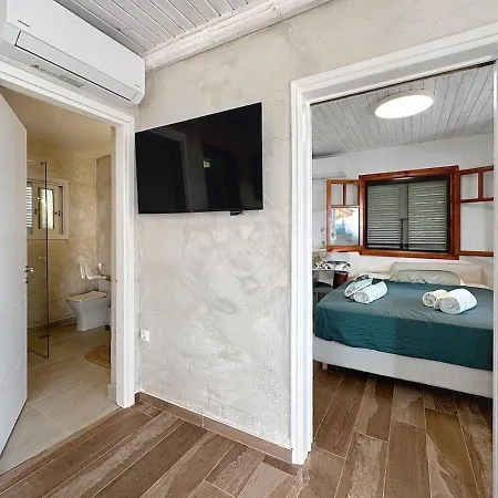 Kristina Holiday home Plepi